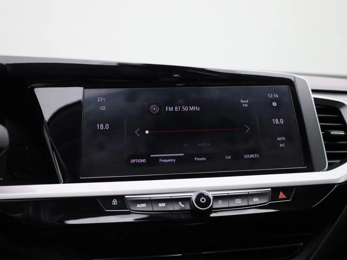 1.6 Turbo Plug-In Hybrid GS Line | TREKHAAK | STUURWIELVERWARMING | NAVIGATIE | CAMERA