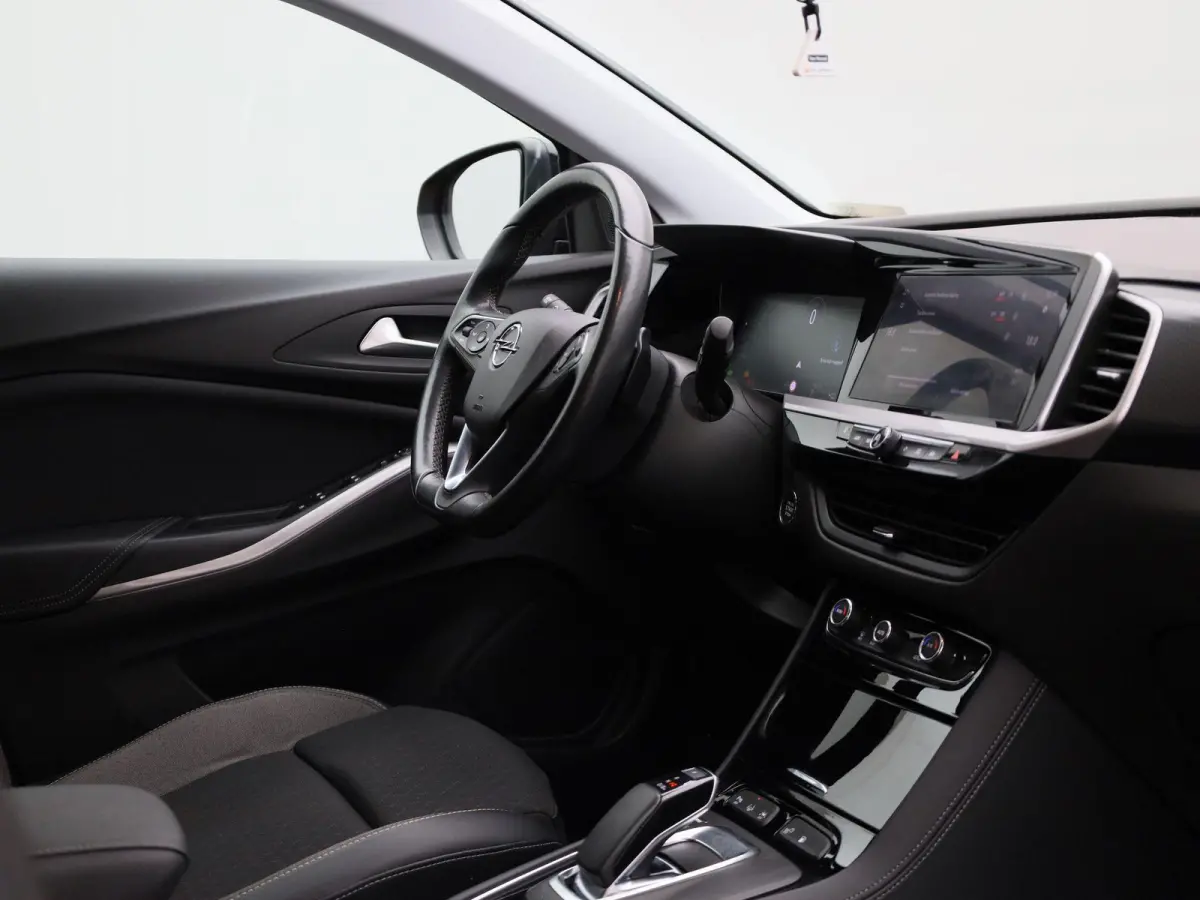 1.6 Turbo Plug-In Hybrid GS Line | TREKHAAK | STUURWIELVERWARMING | NAVIGATIE | CAMERA