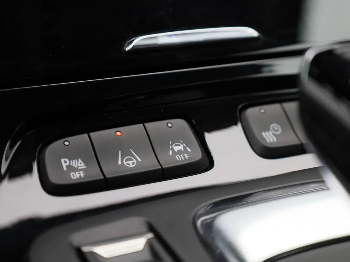 1.6 Turbo Plug-In Hybrid GS Line | TREKHAAK | STUURWIELVERWARMING | NAVIGATIE | CAMERA