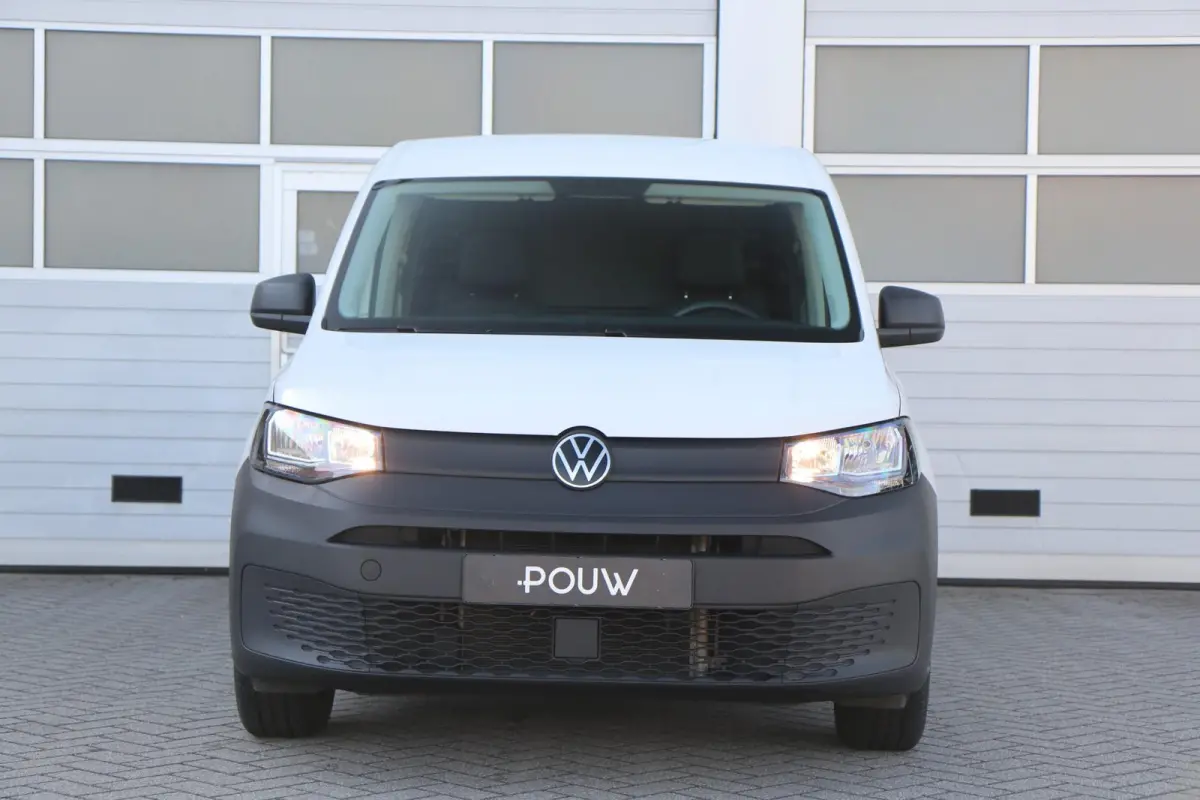 2.0 TDI 102pk | Airco | Parkeersensoren Achter | DAB+ | App-Connect |