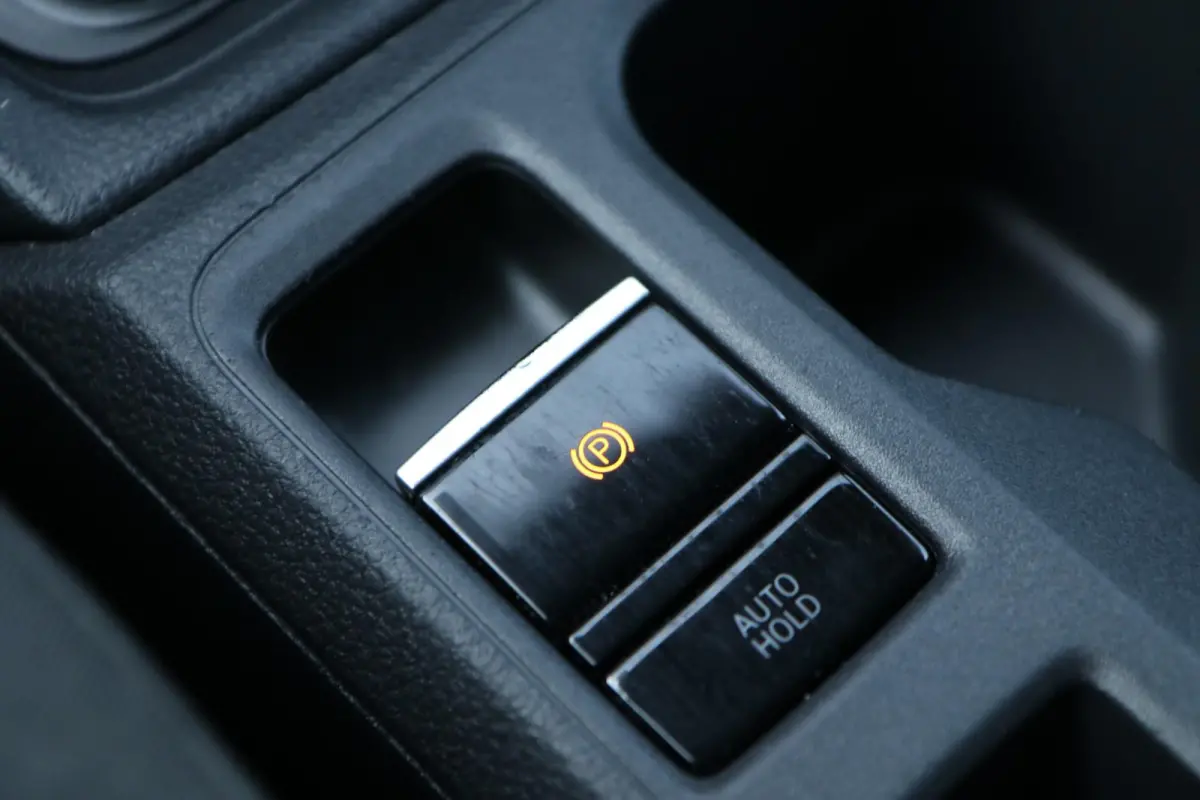 2.0 TDI 102pk | Airco | Parkeersensoren Achter | DAB+ | App-Connect |