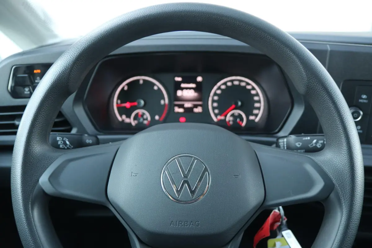 2.0 TDI 102pk | Airco | Parkeersensoren Achter | DAB+ | App-Connect |