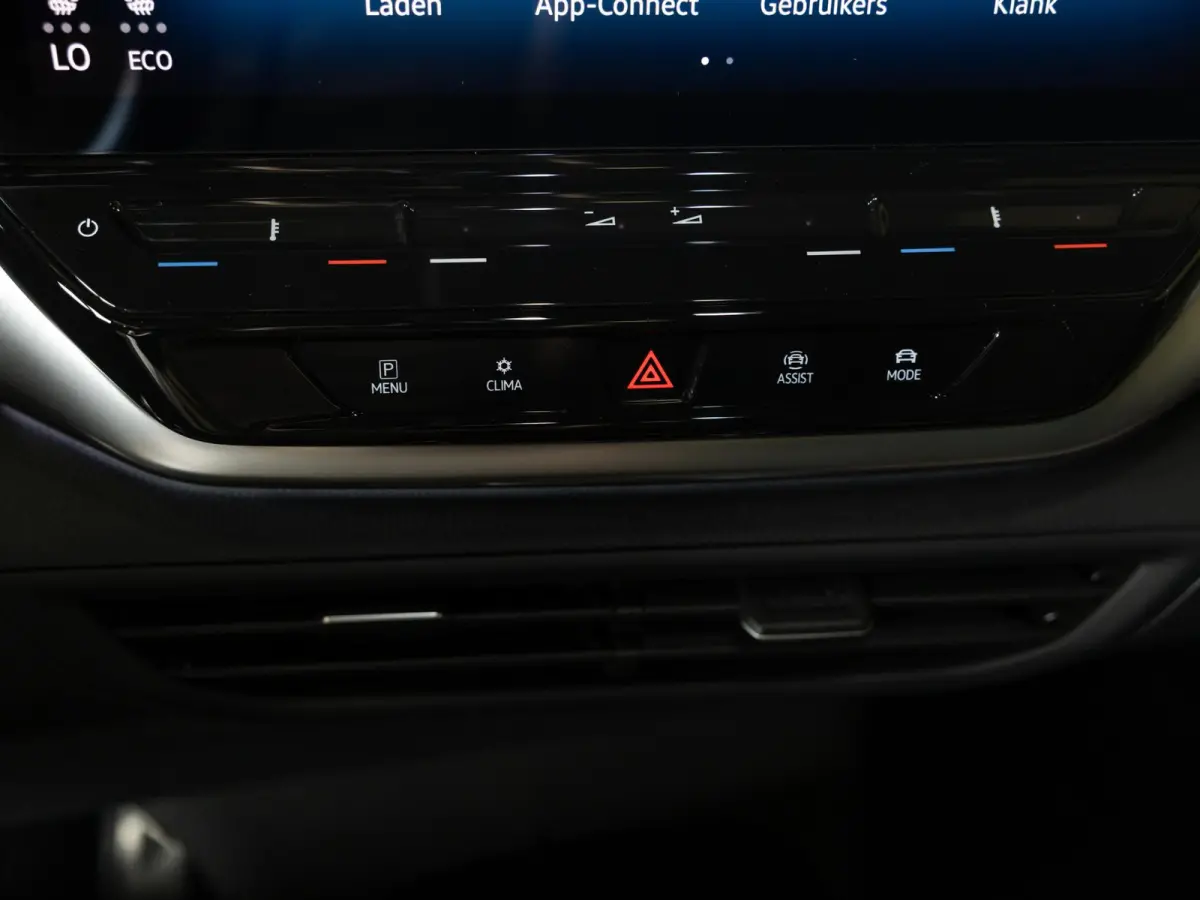 Max 77 kWh SoH 95% 204pk / Panoramadak / Head up display / Memory / Achteruitrijcamera / Navigatie / Apple carplay /