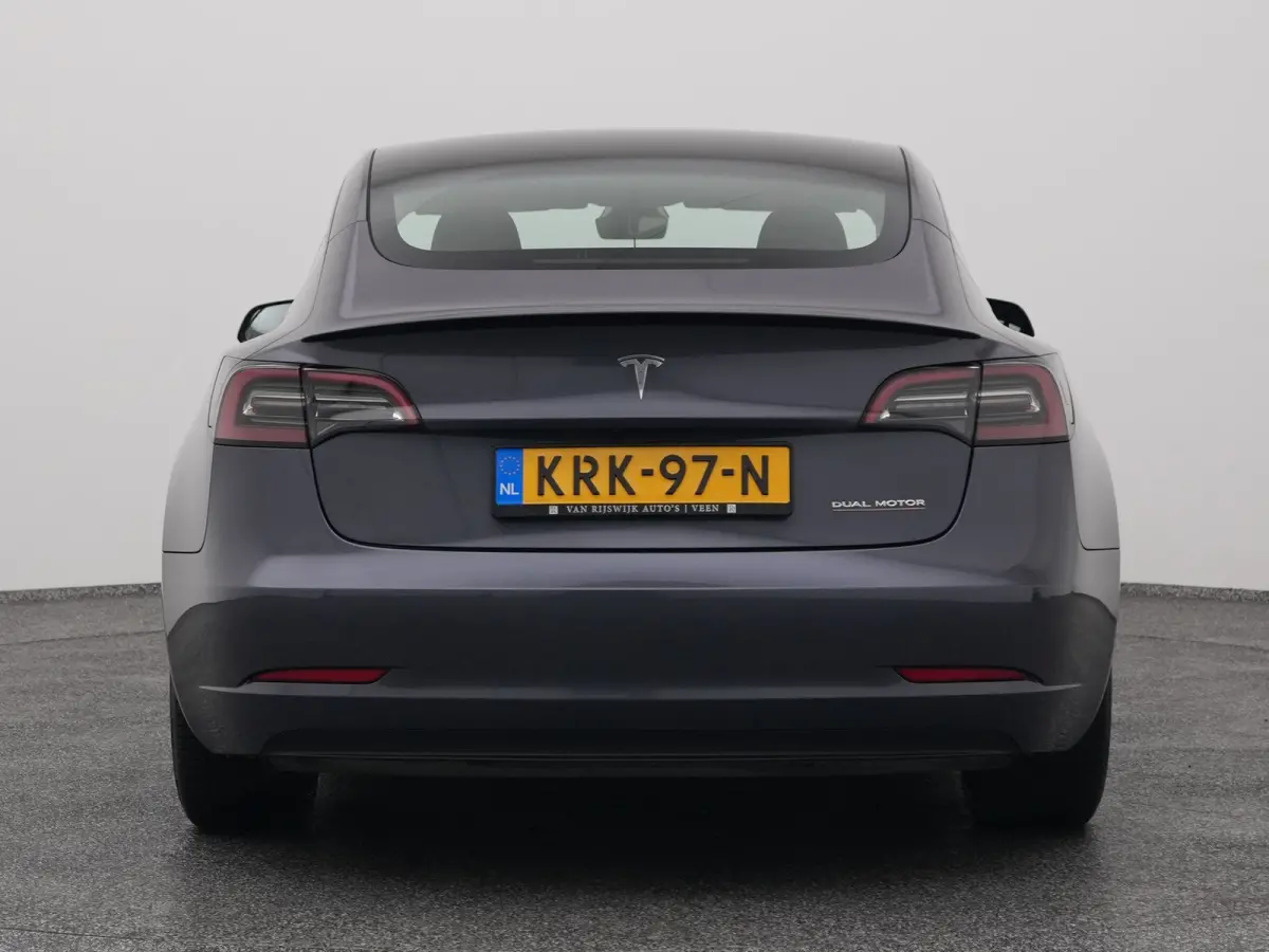 Long Range AWD 75 kWh PERFORMANCE | PANO | KEYLESS | STOELVERW.