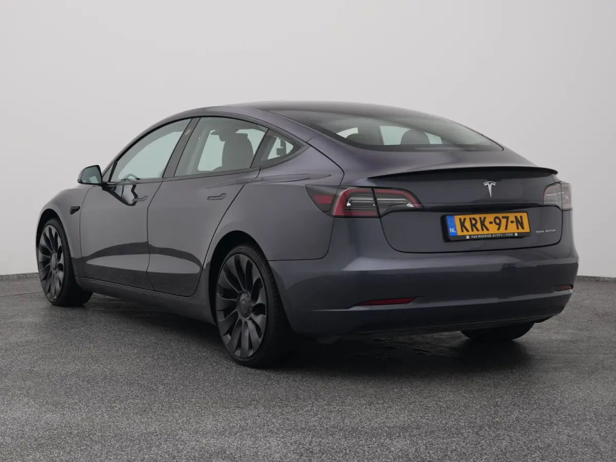 Long Range AWD 75 kWh PERFORMANCE | PANO | KEYLESS | STOELVERW.