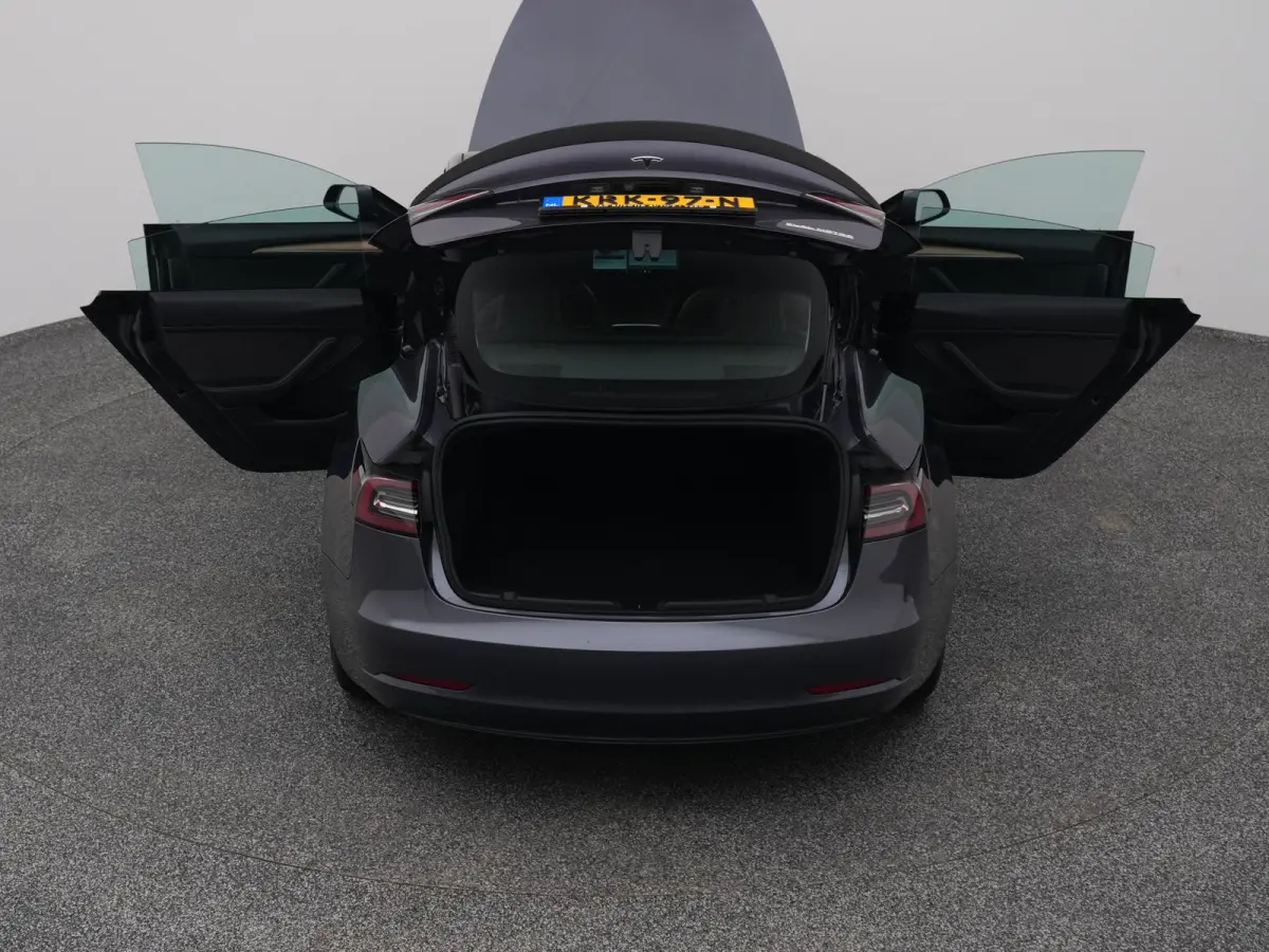 Long Range AWD 75 kWh PERFORMANCE | PANO | KEYLESS | STOELVERW.