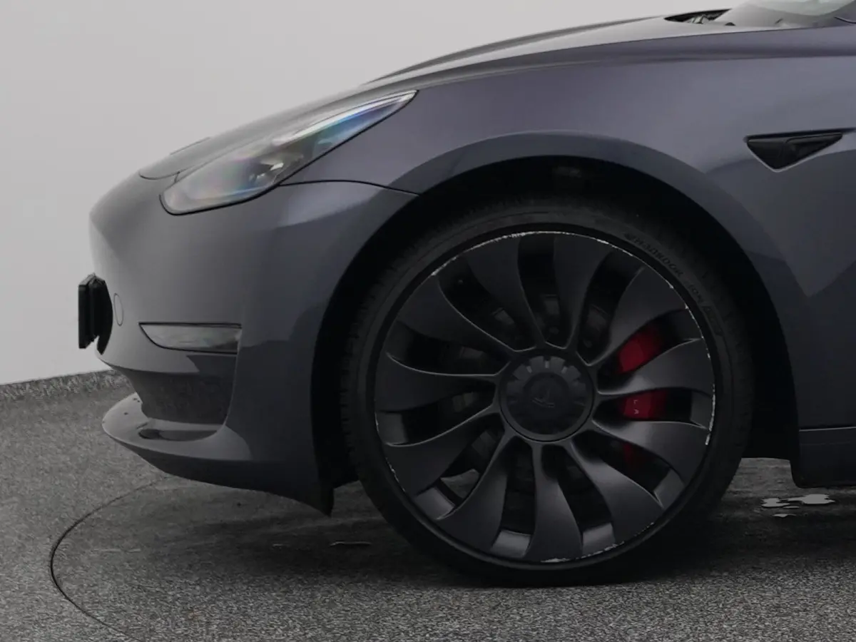 Long Range AWD 75 kWh PERFORMANCE | PANO | KEYLESS | STOELVERW.