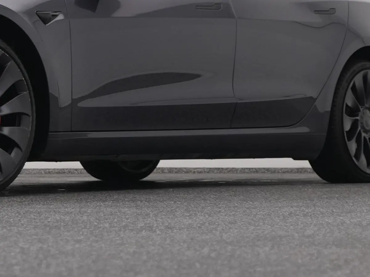 Long Range AWD 75 kWh PERFORMANCE | PANO | KEYLESS | STOELVERW.