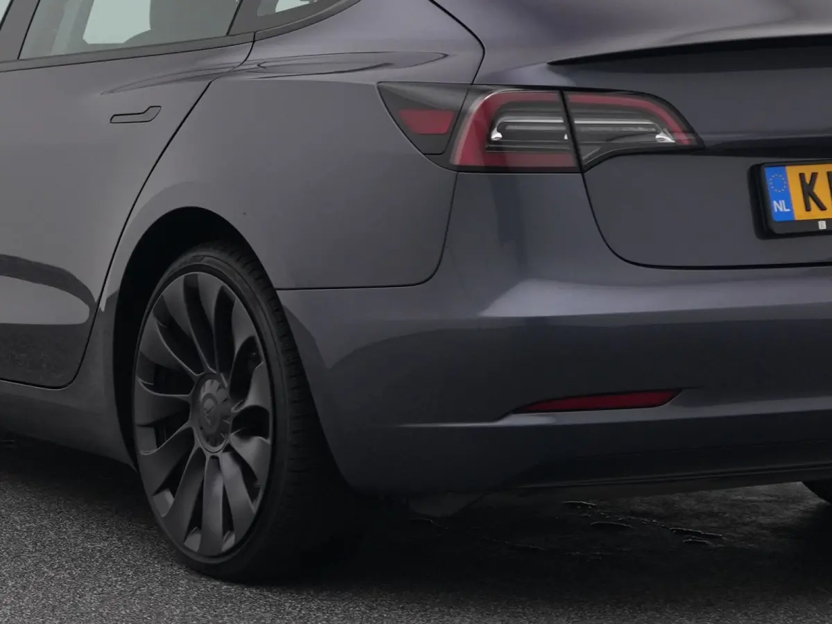Long Range AWD 75 kWh PERFORMANCE | PANO | KEYLESS | STOELVERW.