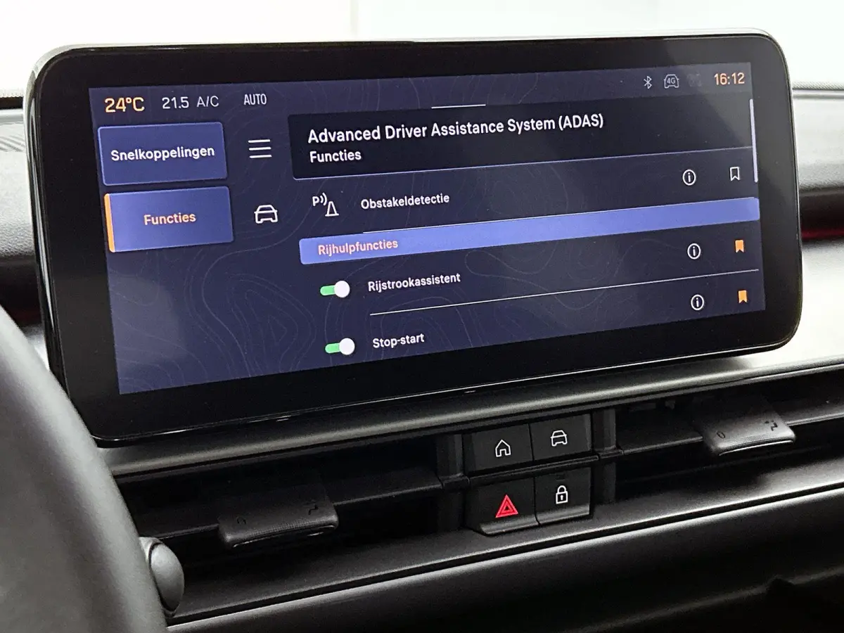 1.2 100pk Summit | Camera | Apple Carplay / Android Auto | Dodehoekbewaking | Adaptive Cruise Control