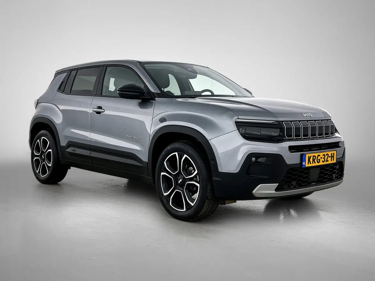 1.2 100pk Summit | Camera | Apple Carplay / Android Auto | Dodehoekbewaking | Adaptive Cruise Control