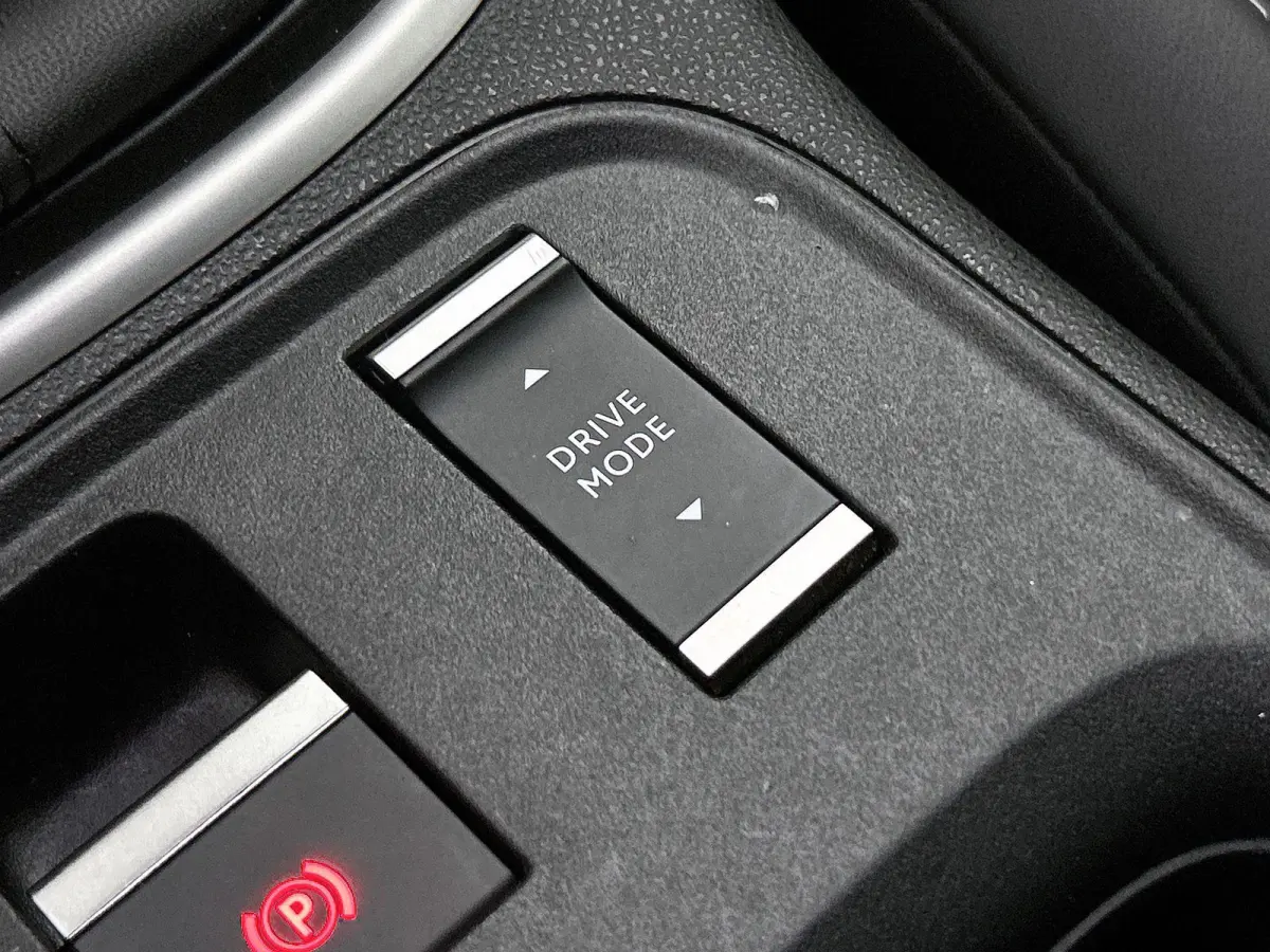 1.2 100pk Summit | Camera | Apple Carplay / Android Auto | Dodehoekbewaking | Adaptive Cruise Control