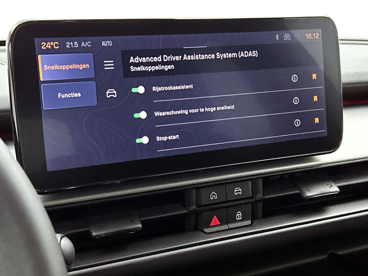 1.2 100pk Summit | Camera | Apple Carplay / Android Auto | Dodehoekbewaking | Adaptive Cruise Control