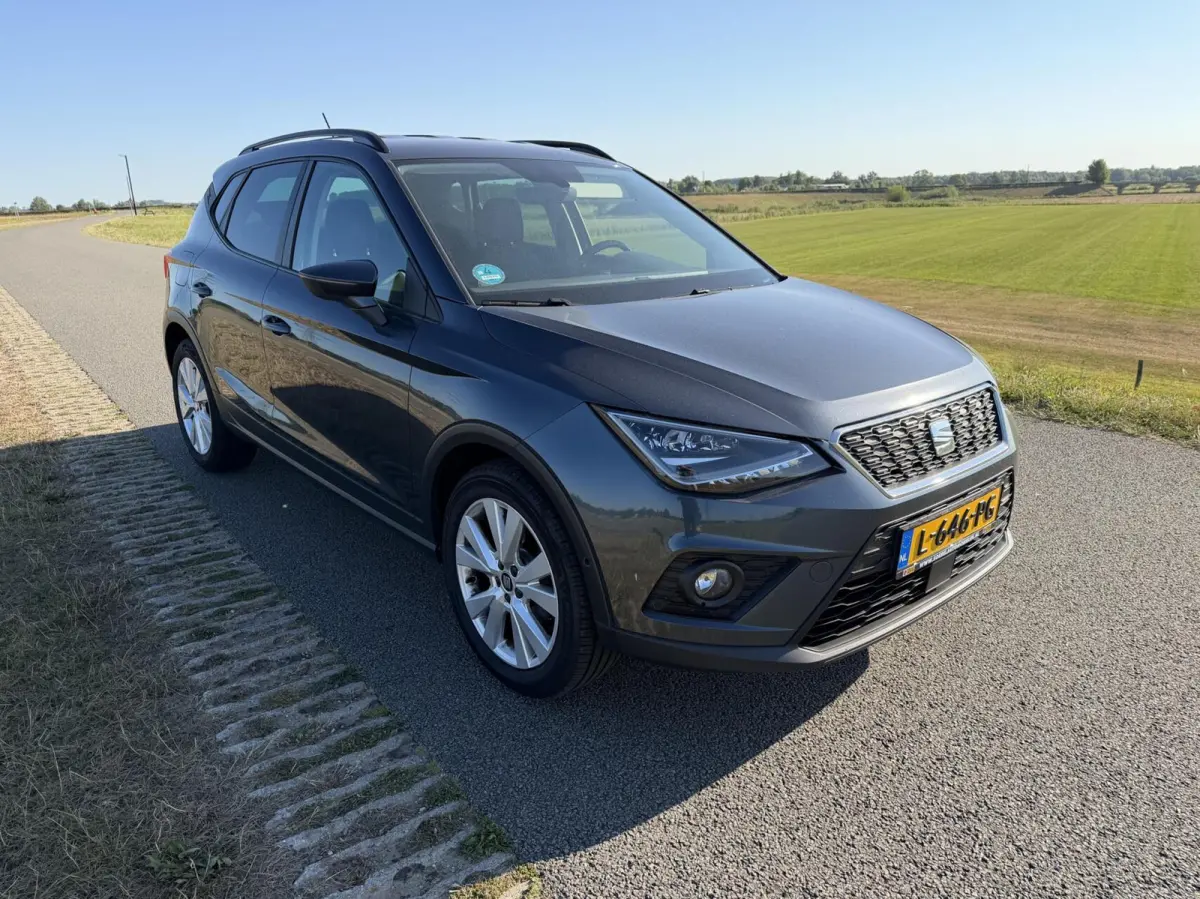 1.0 TSI FR boekjes virtueel dashboard leer alcantara