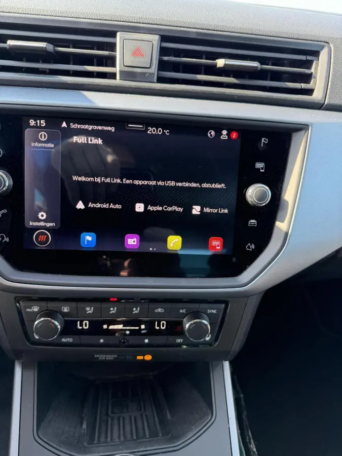 1.0 TSI FR boekjes virtueel dashboard leer alcantara