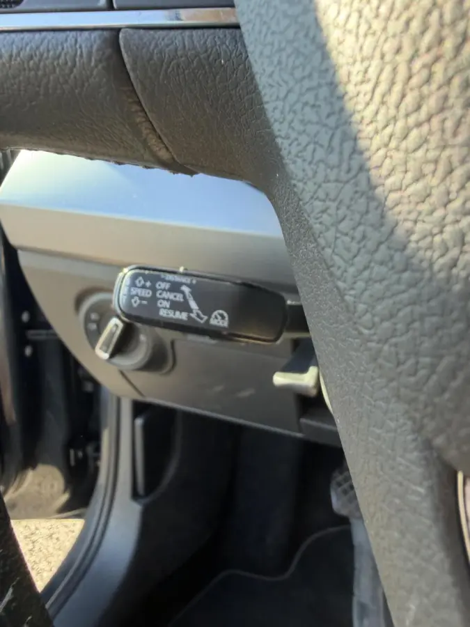 1.0 TSI FR boekjes virtueel dashboard leer alcantara