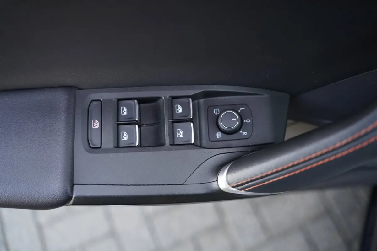 1.4 TSI eHybrid PHEV FR 204PK Pano Cam Virtual Led Navi Leder/Alcantara Memory