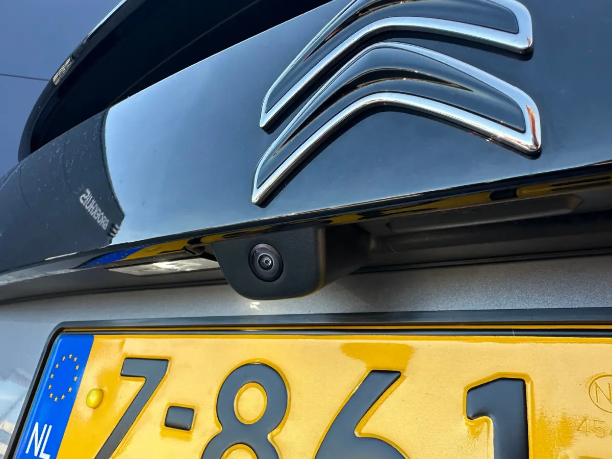 You 50 kWh 3-Fase | Camera | Cruise Control | Carplay | Climate Control | 11 kW lader | Airco (automatisch) | Apple Carplay/Android Auto|telefoonintegratie premium