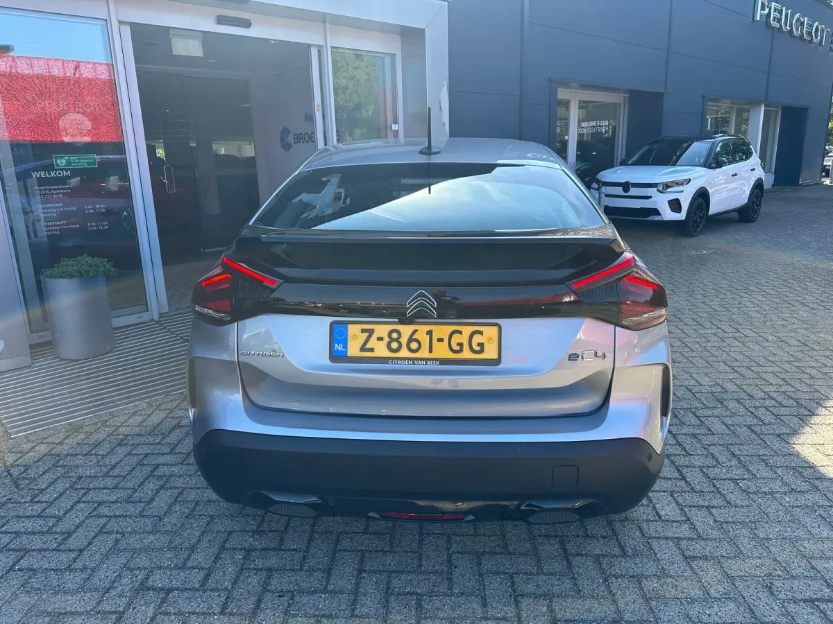 You 50 kWh 3-Fase | Camera | Cruise Control | Carplay | Climate Control | 11 kW lader | Airco (automatisch) | Apple Carplay/Android Auto|telefoonintegratie premium