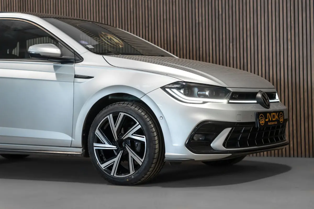 1.0 TSI R-line DSG Pano IQ Navi Camera
