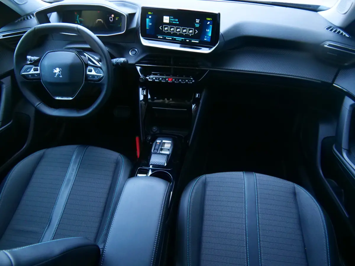 EV Allure Pack 50 kWh 136 Pk Automaat Navi / DAB / Apple Carplay / Camera / Trekhaak / SOH 94 %