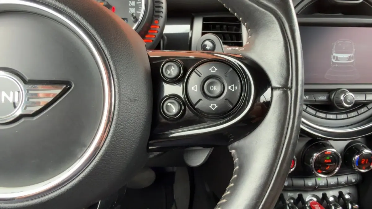 2.0 S Chili Serious Business Automaat 192PK Leder Harman/Kardon