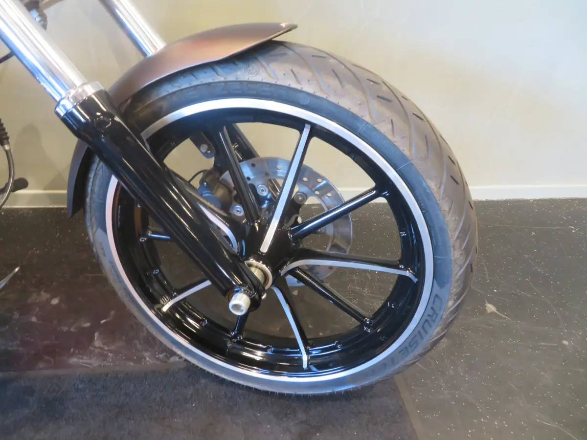 FXSB 103 SOFTAIL TOP!!