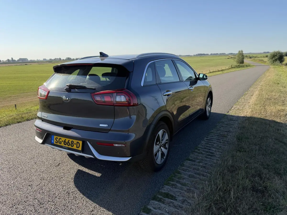 1.6 GDi Hybrid DynamicLine 106899km dealer onderh