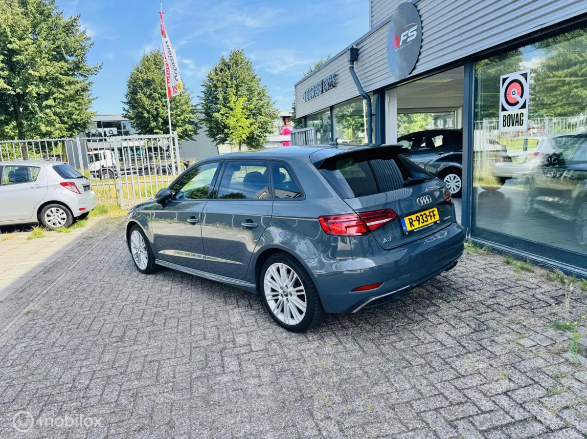 1.4 e-tron Lease Edition Pano / S-line / carplay