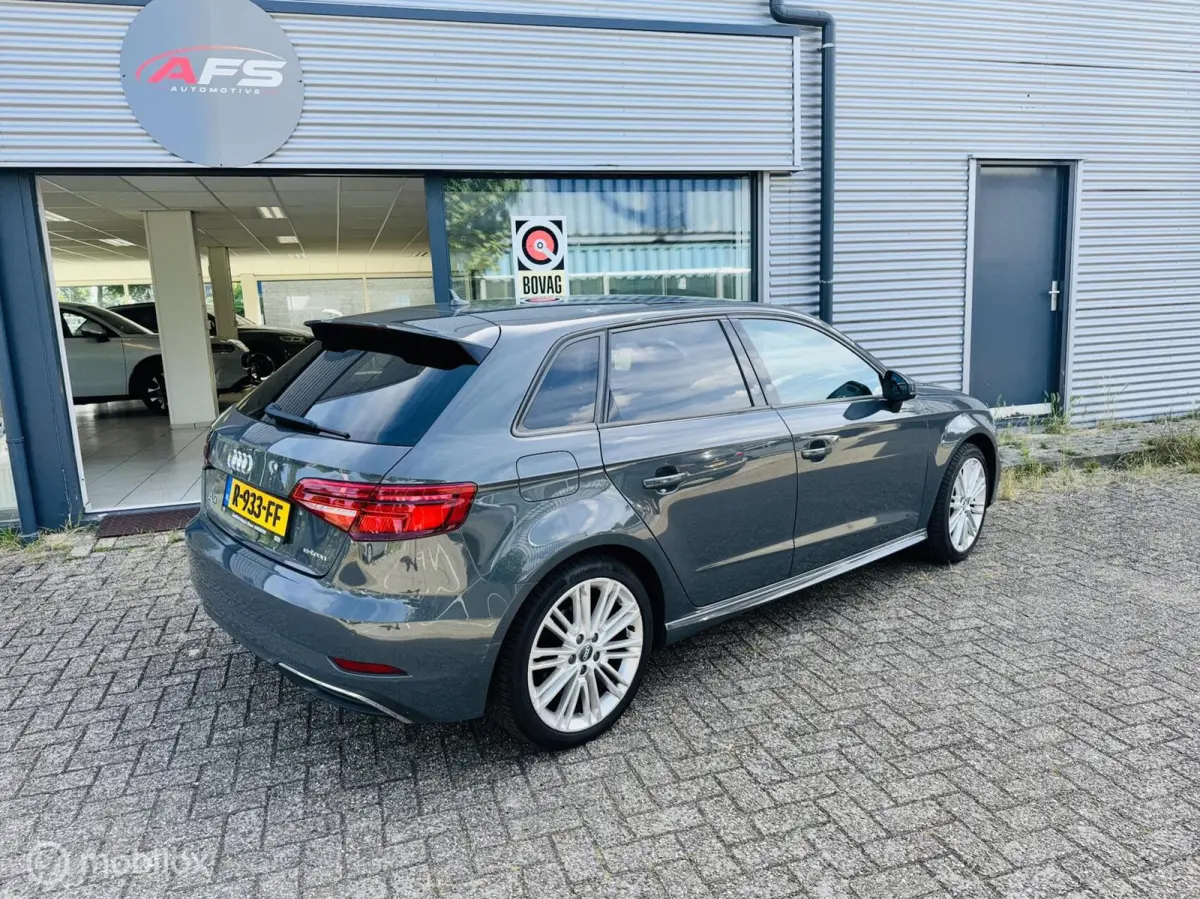 1.4 e-tron Lease Edition Pano / S-line / carplay