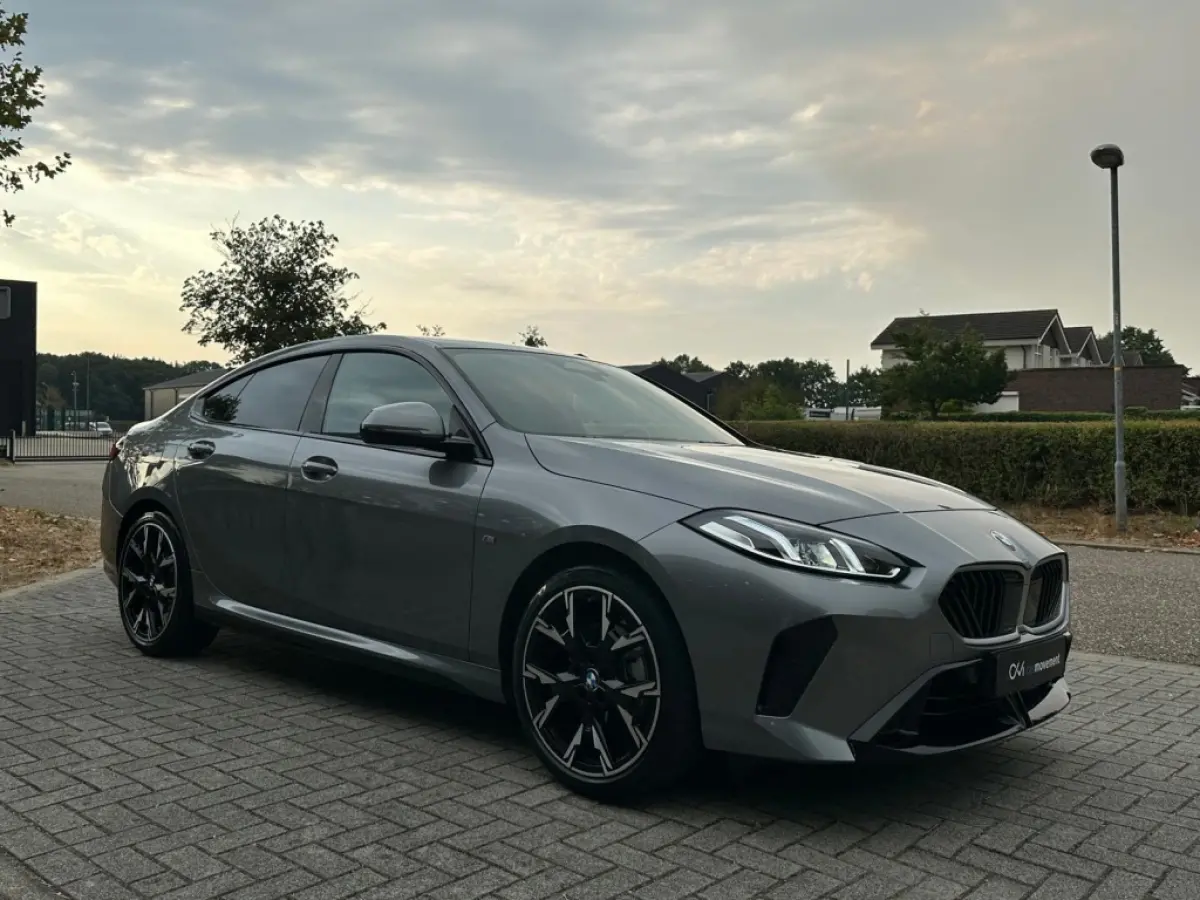 220 I M-Sportpakket I Shadow Line I Navi I Sportstoelen I Led I DAB I 18 inch