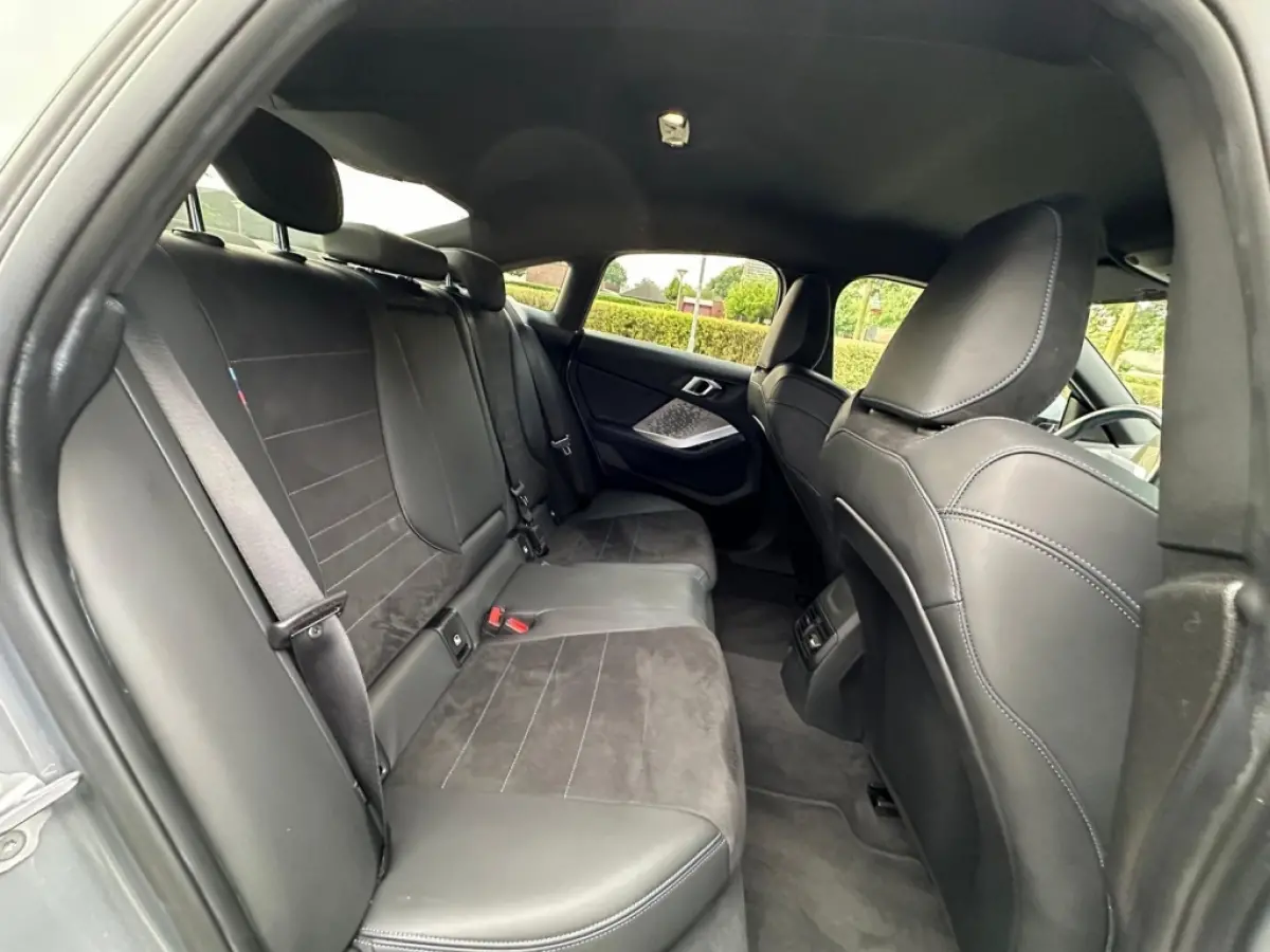 220 I M-Sportpakket I Shadow Line I Navi I Sportstoelen I Led I DAB I 18 inch