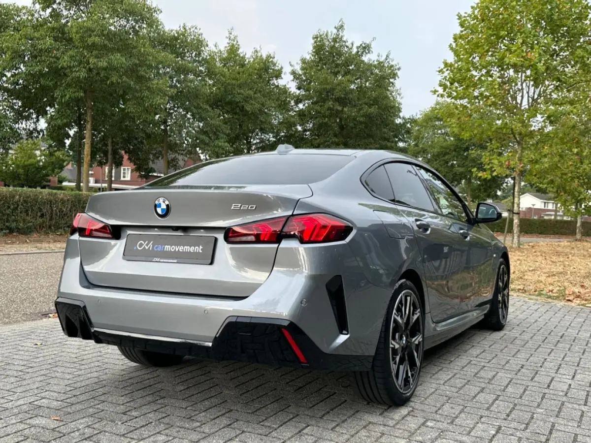 220 I M-Sportpakket I Shadow Line I Navi I Sportstoelen I Led I DAB I 18 inch
