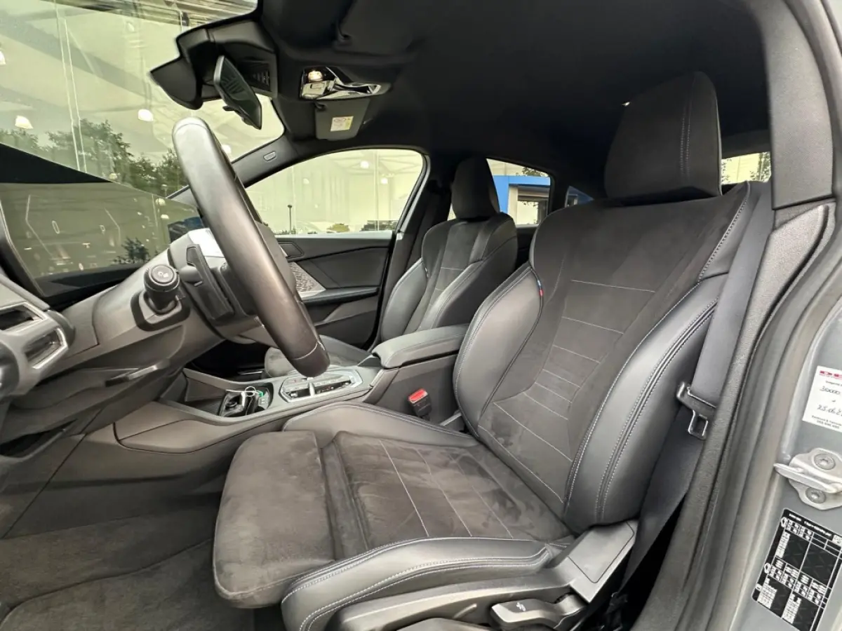 220 I M-Sportpakket I Shadow Line I Navi I Sportstoelen I Led I DAB I 18 inch