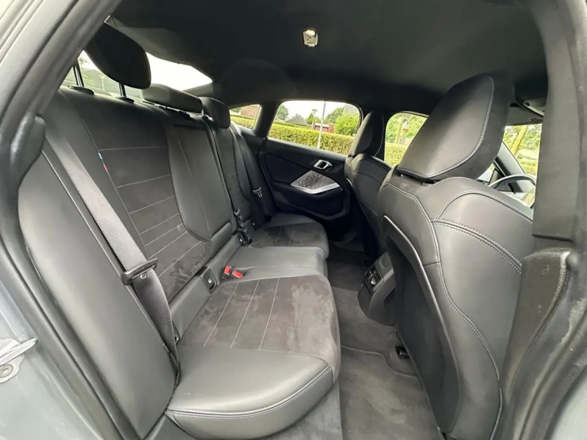 220 I M-Sportpakket I Shadow Line I Navi I Sportstoelen I Led I DAB I 18 inch