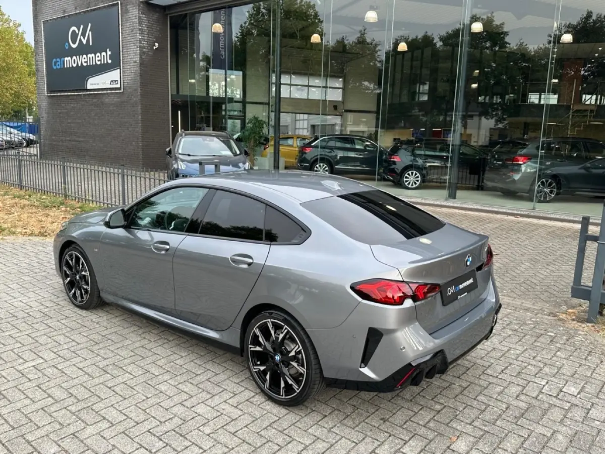 220 I M-Sportpakket I Shadow Line I Navi I Sportstoelen I Led I DAB I 18 inch