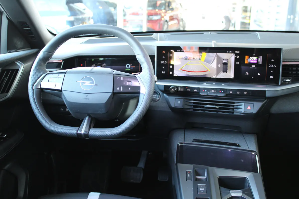 1.6 Turbo Plug-in-Hybrid Business Edition | Tot 8 jaar garantie | Schuif-kanteldak | Focal Audio | 360 camera | Lederen bekleding |