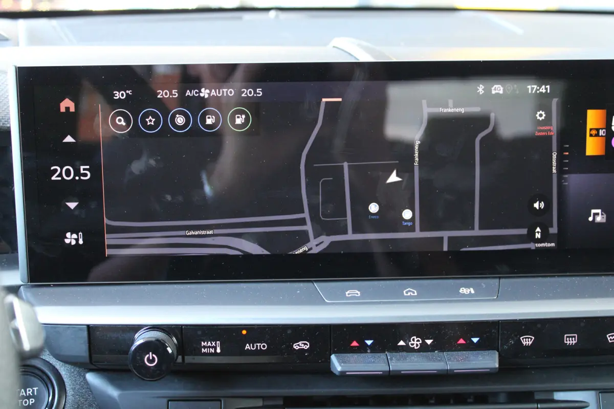 1.6 Turbo Plug-in-Hybrid Business Edition | Tot 8 jaar garantie | Schuif-kanteldak | Focal Audio | 360 camera | Lederen bekleding |