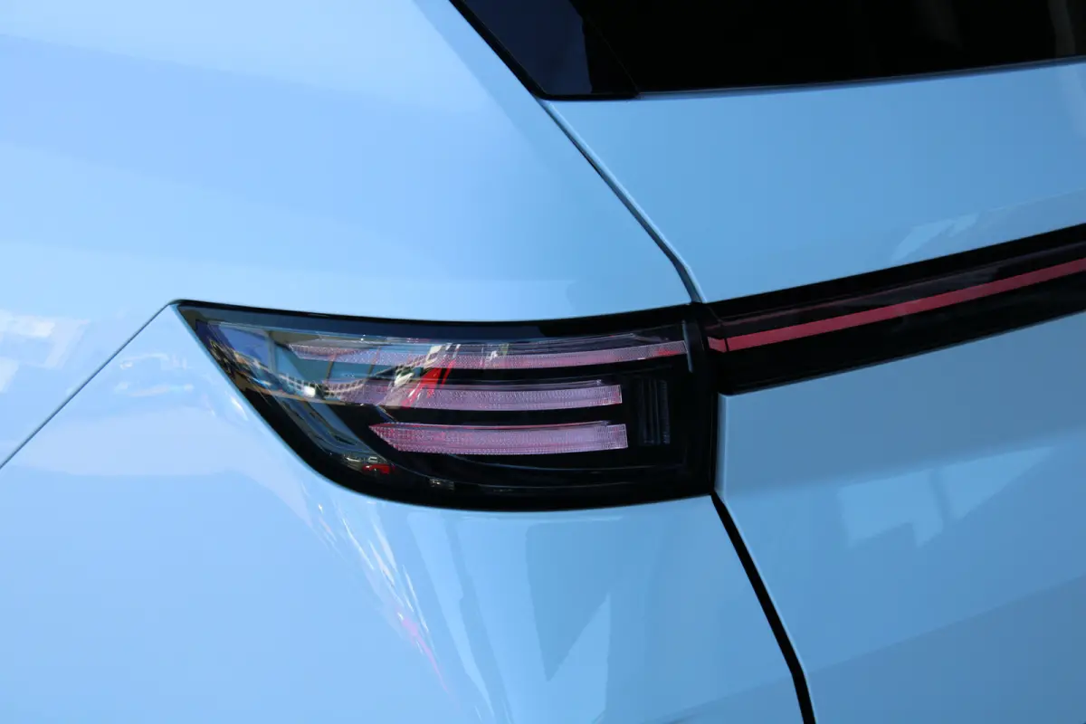 1.6 Turbo Plug-in-Hybrid Business Edition | Tot 8 jaar garantie | Schuif-kanteldak | Focal Audio | 360 camera | Lederen bekleding |