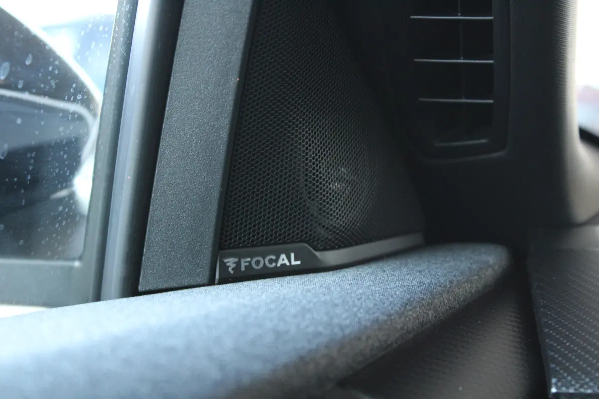 1.6 Turbo Plug-in-Hybrid Business Edition | Tot 8 jaar garantie | Schuif-kanteldak | Focal Audio | 360 camera | Lederen bekleding |
