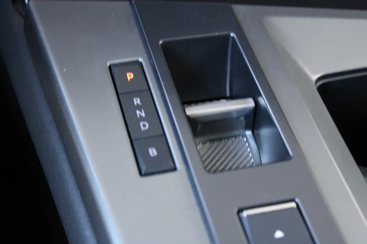 1.6 Turbo Plug-in-Hybrid Business Edition | Tot 8 jaar garantie | Schuif-kanteldak | Focal Audio | 360 camera | Lederen bekleding |