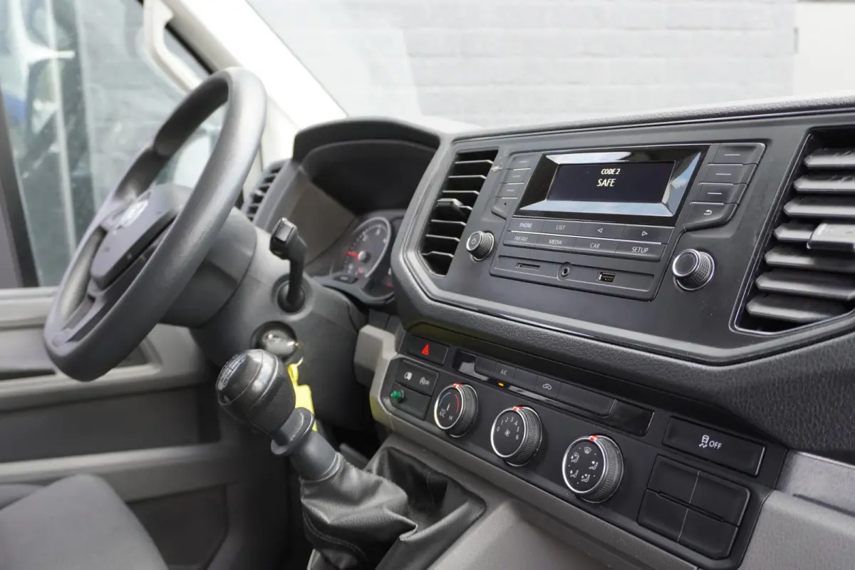 2.0 TDI 140PK L3H3 EURO 6 - Airco - Cruise - €17.950,- Excl.