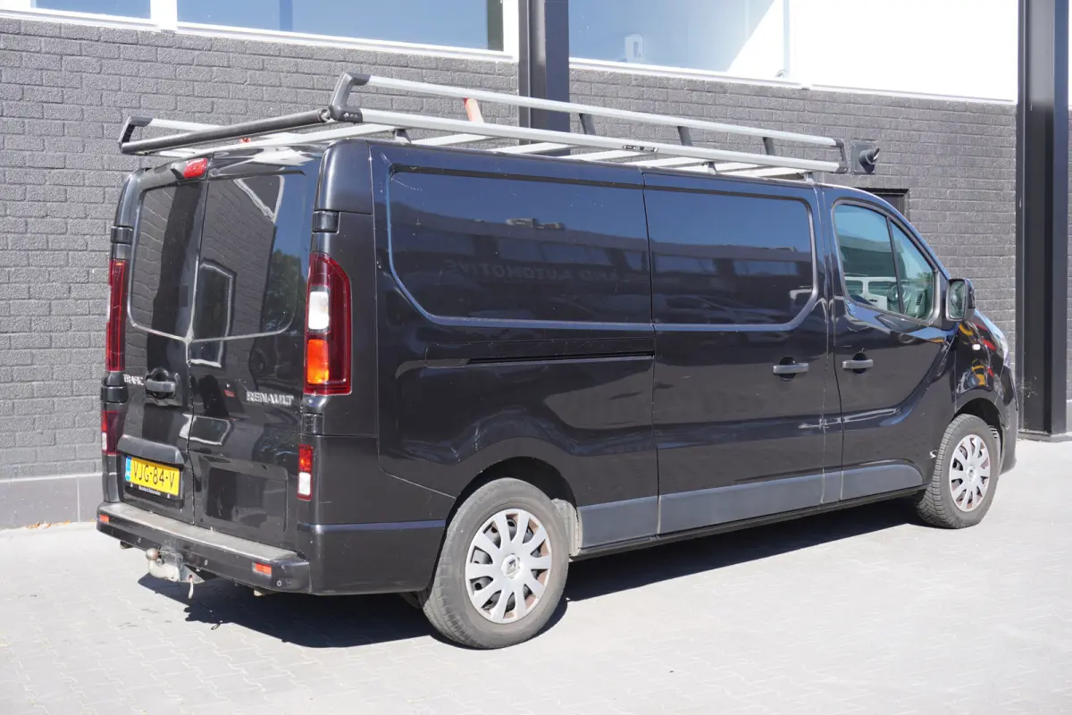 2.0 dCi 120PK L2 EURO 6 - A/C Climate - Navi - Cruise - €14.900,- Excl.