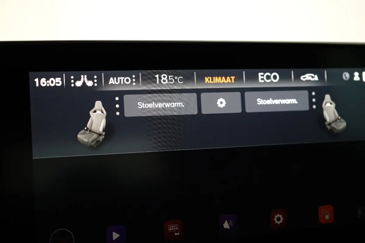 1.4 TSI e-Hybrid Essential 245PK | Pano | Stoelverwarming | Adap. Cruise | Camera | Apple Carplay | Navigatie