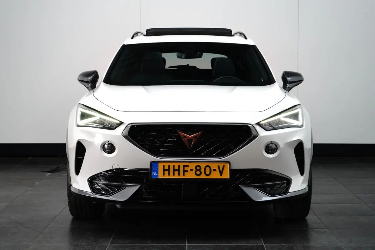 1.4 TSI e-Hybrid Essential 245PK | Pano | Stoelverwarming | Adap. Cruise | Camera | Apple Carplay | Navigatie