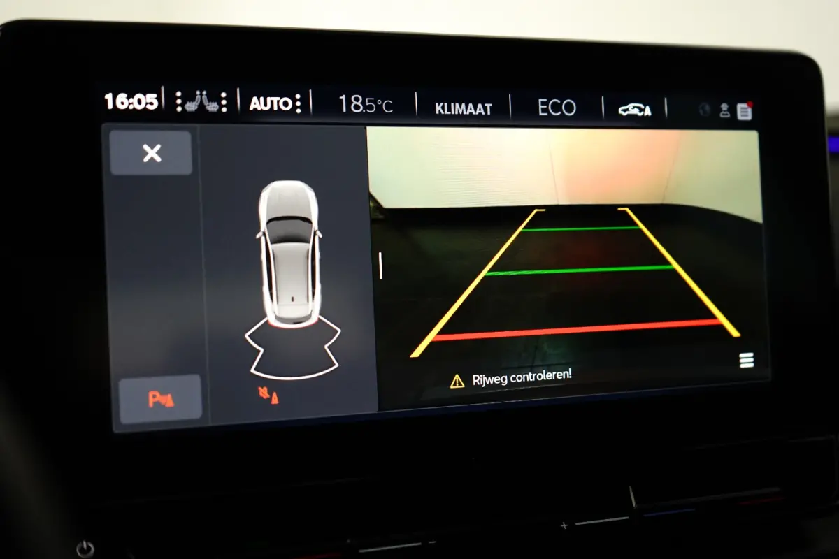1.4 TSI e-Hybrid Essential 245PK | Pano | Stoelverwarming | Adap. Cruise | Camera | Apple Carplay | Navigatie