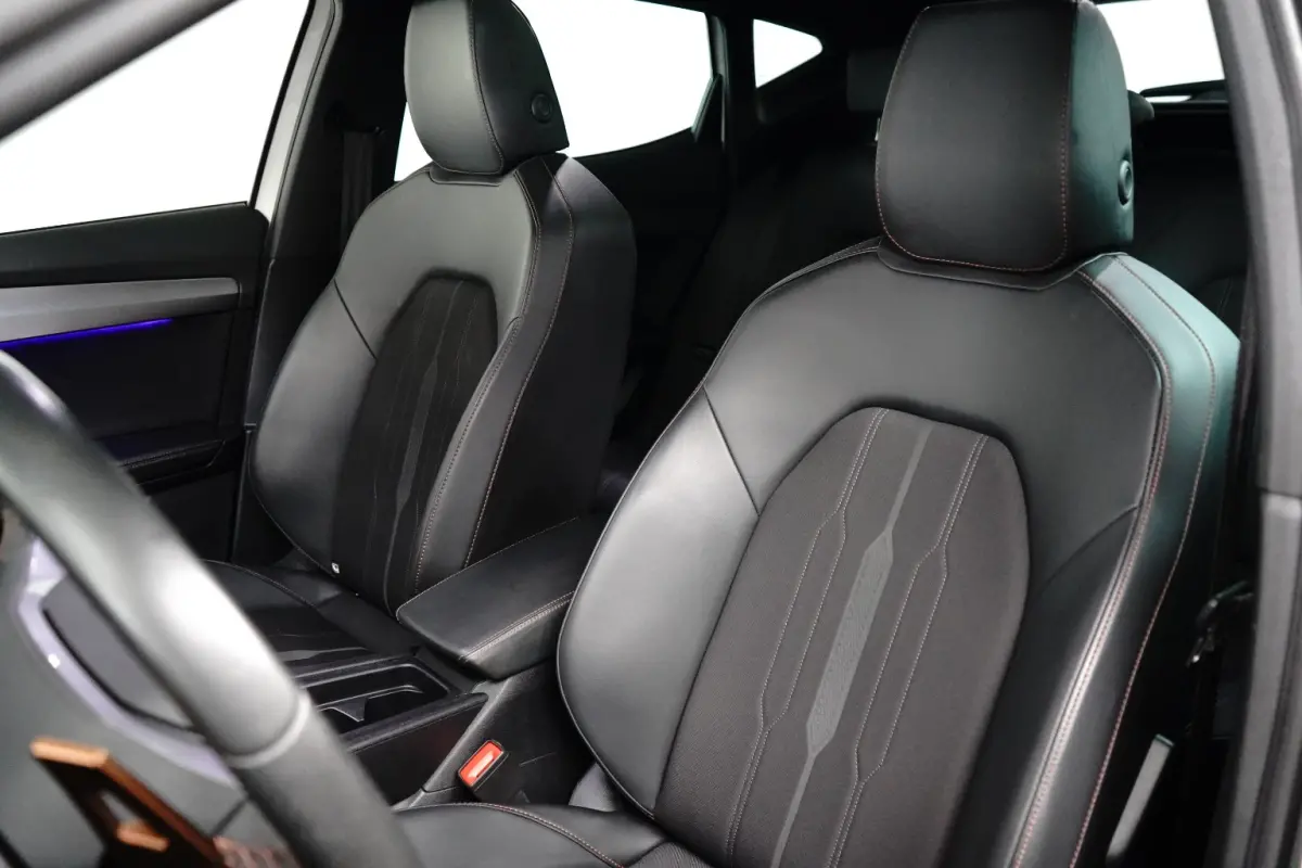 1.4 TSI e-Hybrid Essential 245PK | Pano | Stoelverwarming | Adap. Cruise | Camera | Apple Carplay | Navigatie