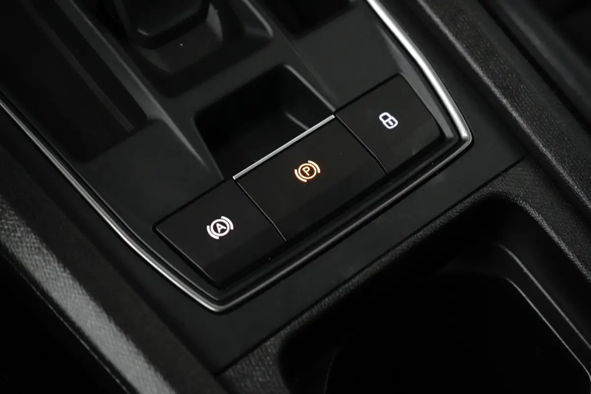 1.4 TSI e-Hybrid Essential 245PK | Pano | Stoelverwarming | Adap. Cruise | Camera | Apple Carplay | Navigatie