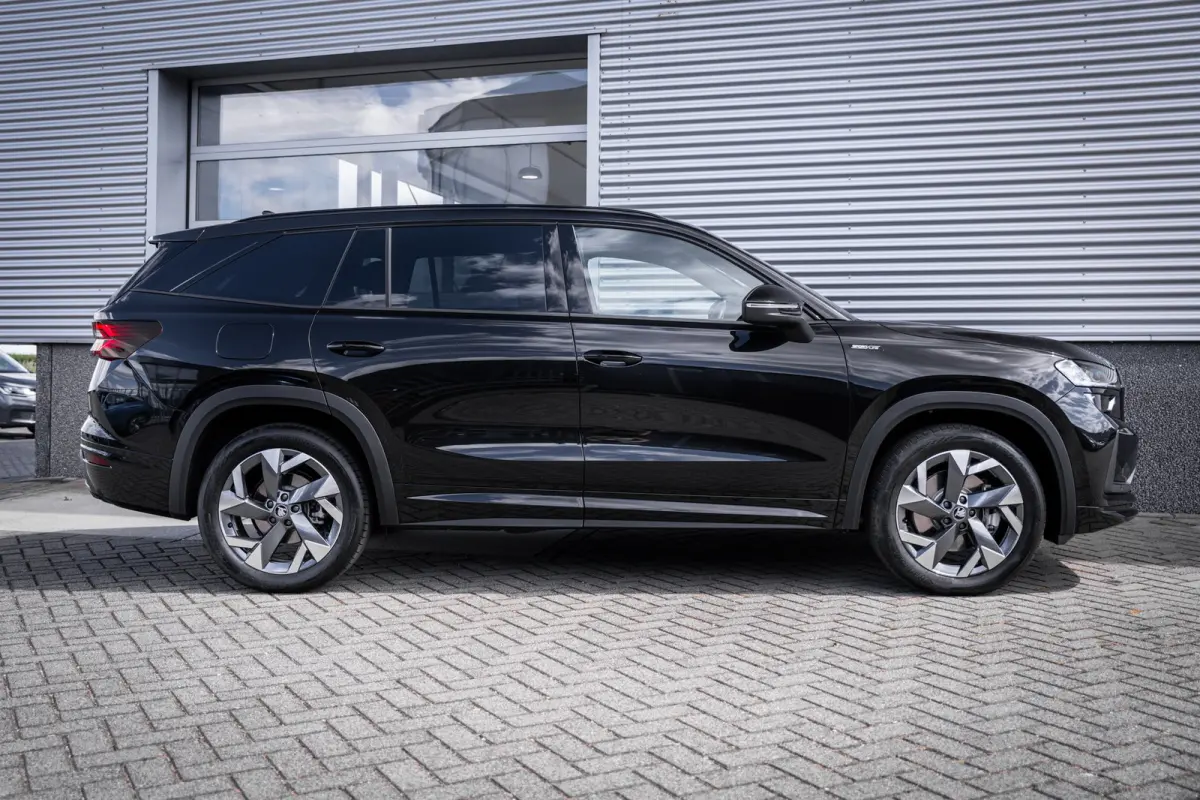 1.5 TSI PHEV Sportline Business | Achteruitrijcamera | Apple Carplay/Android Auto|telefoonintegratie premium | Cruise control adaptief