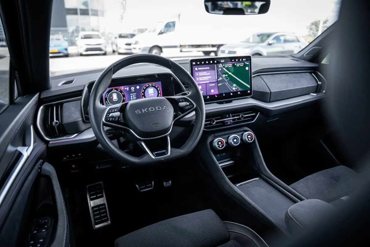 1.5 TSI PHEV Sportline Business | Achteruitrijcamera | Apple Carplay/Android Auto|telefoonintegratie premium | Cruise control adaptief
